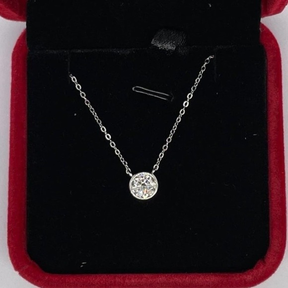 Moissanite Necklace Pendant Bezel 1 Ct Brilliant Round Cut GRA Certified - Picture 10 of 11